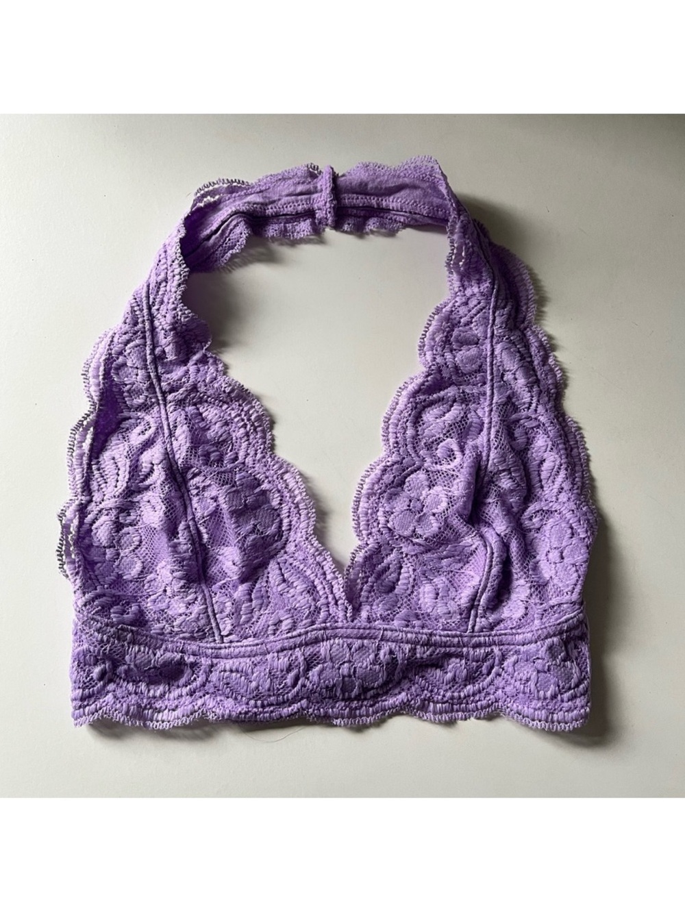 Urban Outfitters Lavender Lace Halter Bralette | Size Small